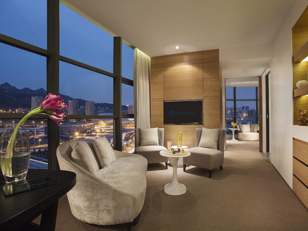 Himalayas Qingdao Hotel Oda fotoğraf